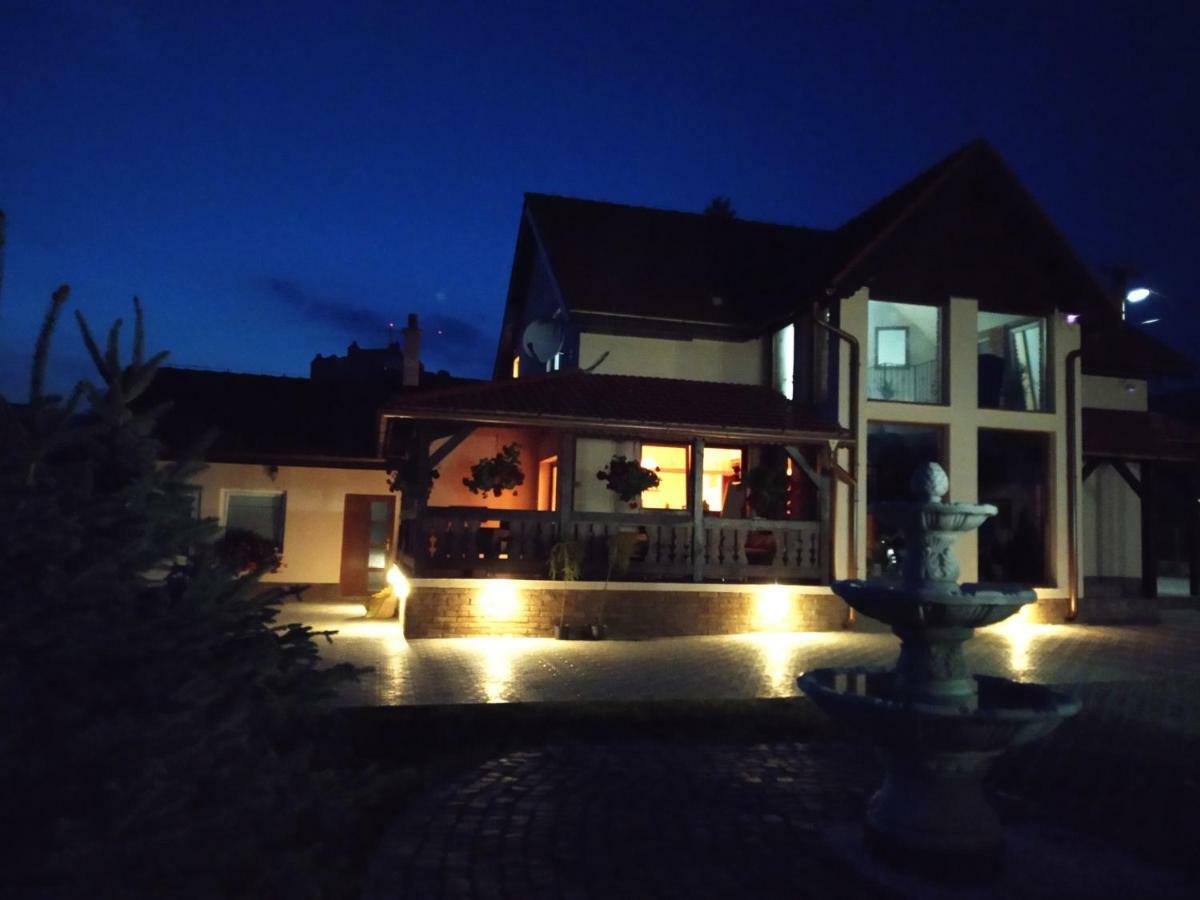 Andras Penzion Krasnohorske Podhradie Exterior photo